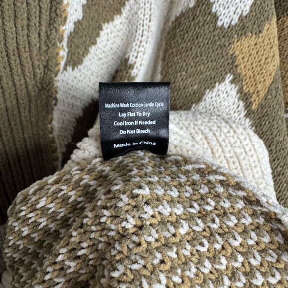 POL Olive & Ivory Oversized Cozy Chunky Knit Sweater‎ Zebra Pattern Womens Large - Picture 10 of 10